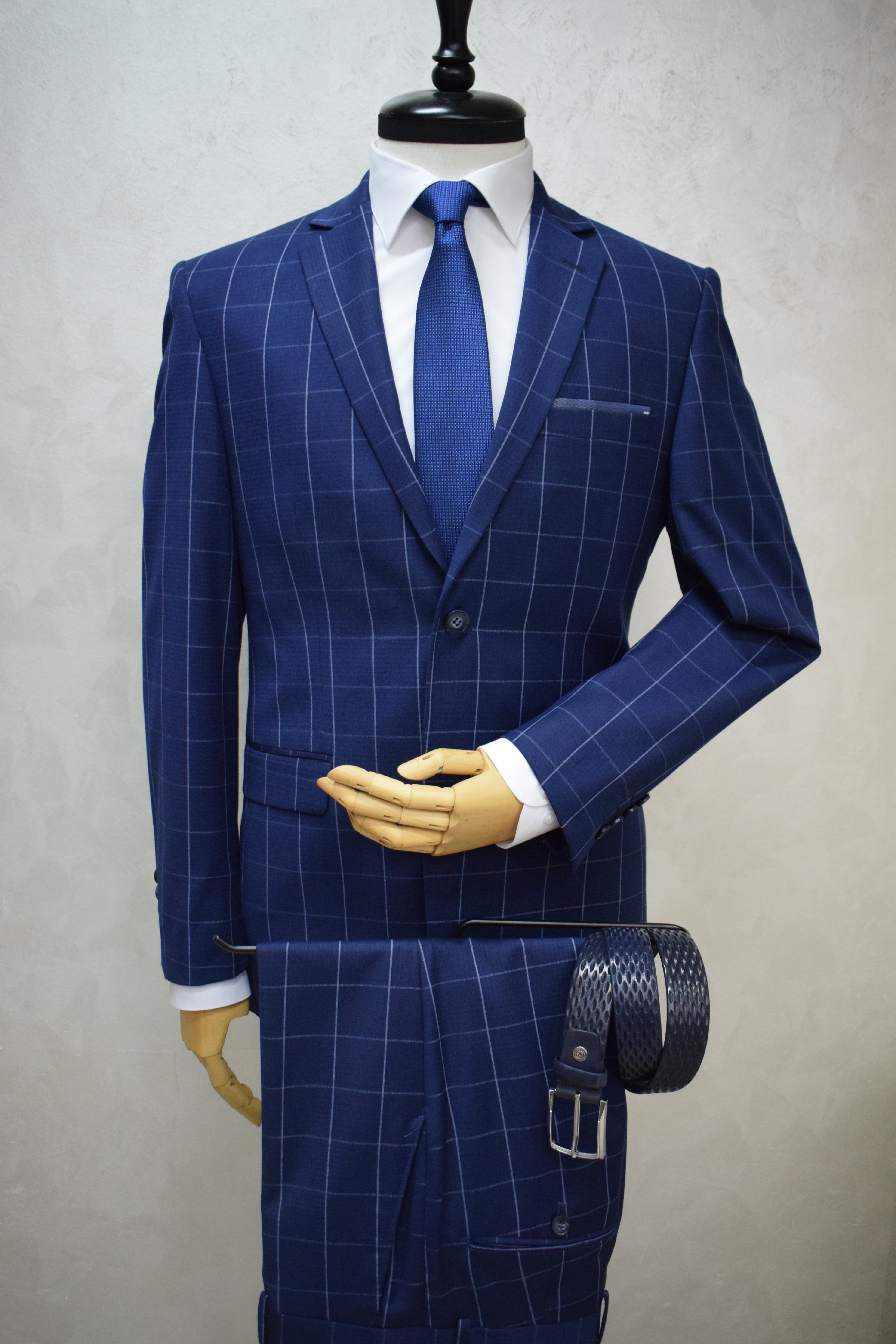 Single Breasted,Notch Lapel,2 Button,Double Vent,Classic Cut,Parliament Blue Plaid Suit